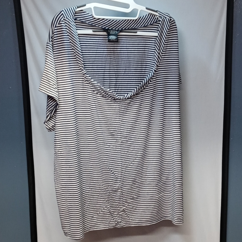 Stretchy striped tee